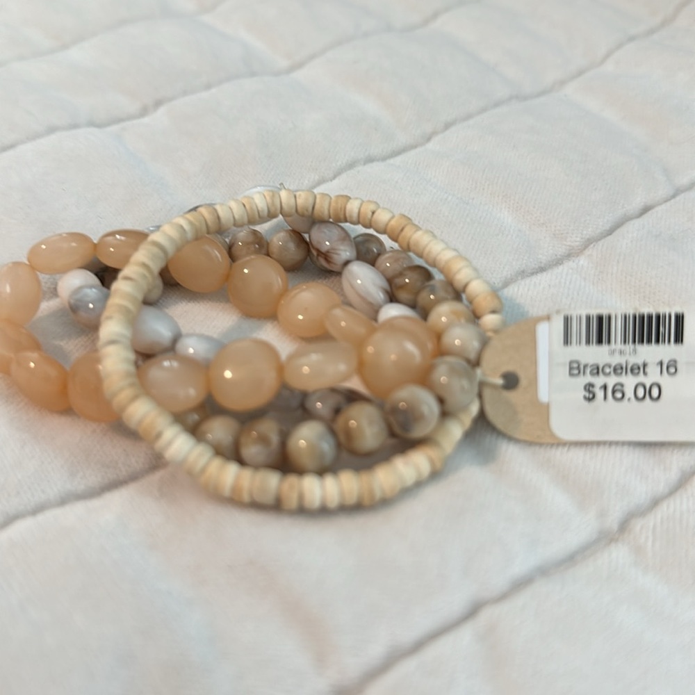 Cloie Jewelry & Crafts 4 piece beaded bracelet set NWT - Picture 2 of 3